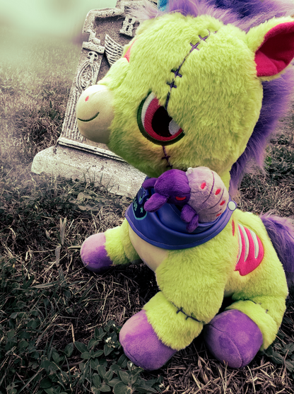 Tiny Teeth Rotwell the Unicorn - AVBL MRKT (3)