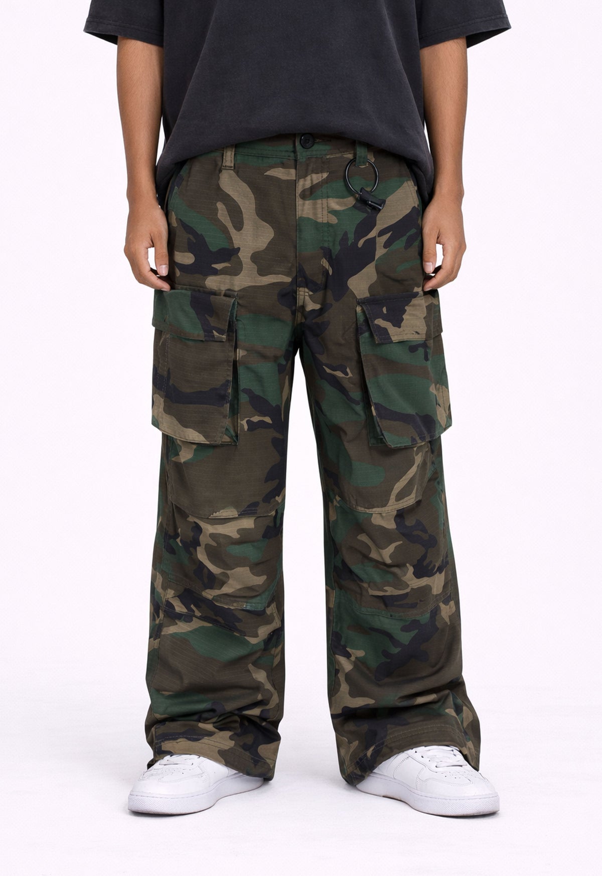 UNDEVELOPED ACTIVE CAMO CARGO PANTS - AVBL MRKT (2)