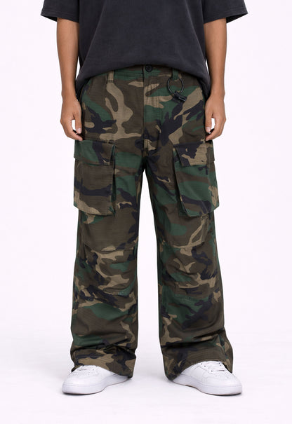 UNDEVELOPED ACTIVE CAMO CARGO PANTS - AVBL MRKT (2)