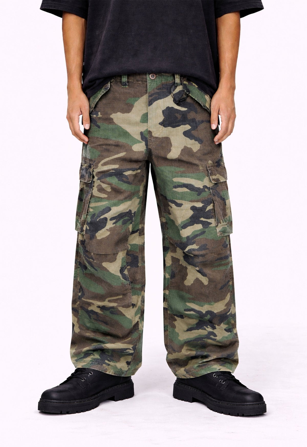 UNDEVELOPED CLASSIC ARMY CARGO PANTS - AVBL MRKT (2)