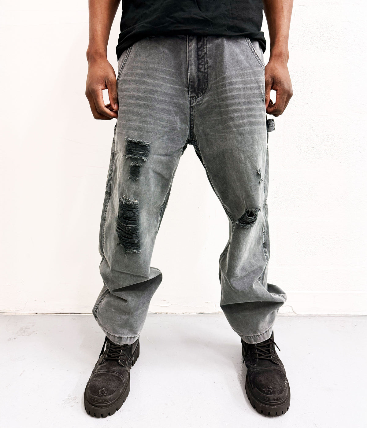 UNDEVELOPED DISTRESSED CARGO DENIM - AVBL MRKT (2)