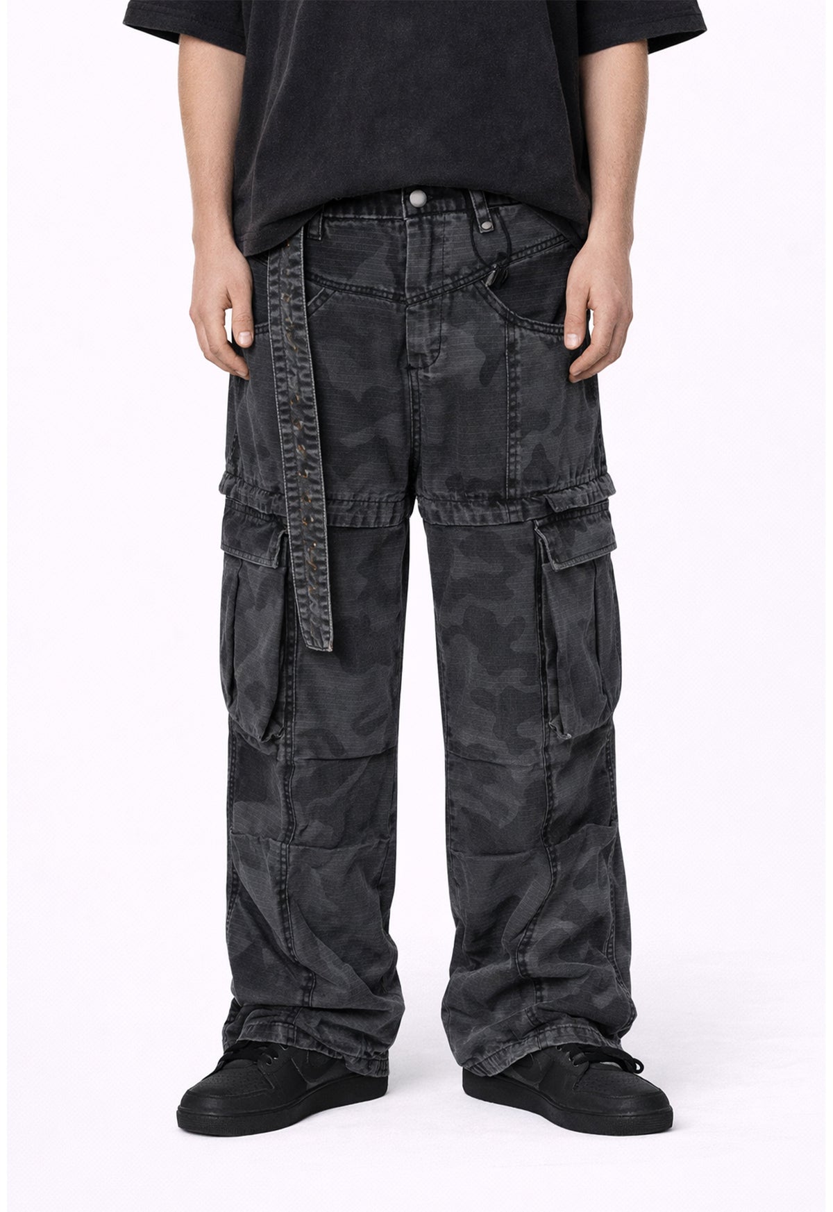UNDEVELOPED GHOST CAMO CARGO PANTS - AVBL MRKT (2)
