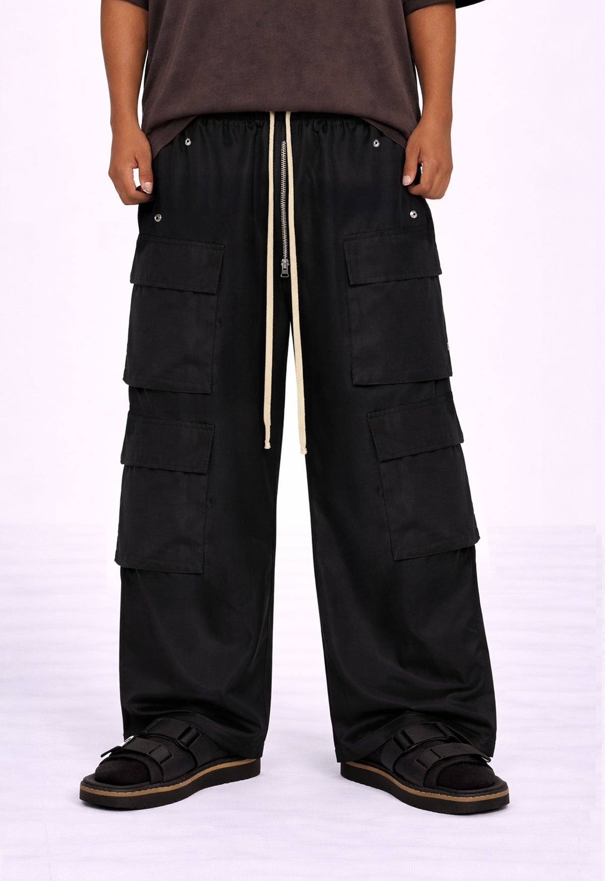 UNDEVELOPED NYLON DRAWSTRING CARGO PANTS - AVBL MRKT (2)