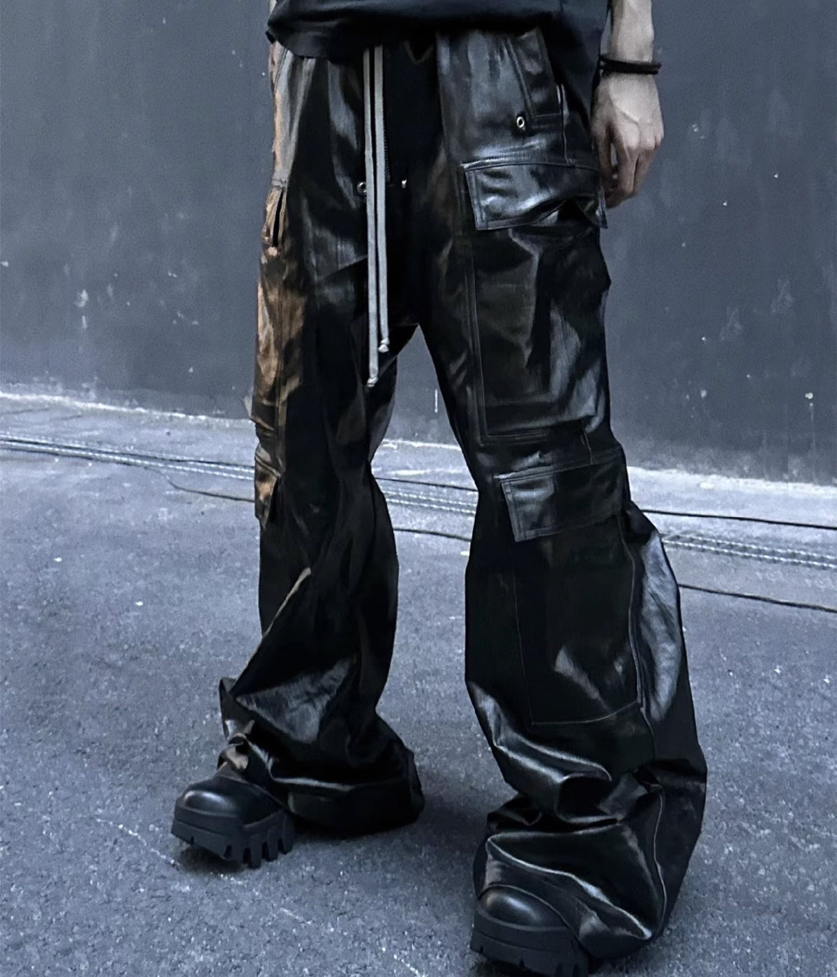 UNDEVELOPED SHINE DRAWSTRING CARGO PANTS - AVBL MRKT (4)