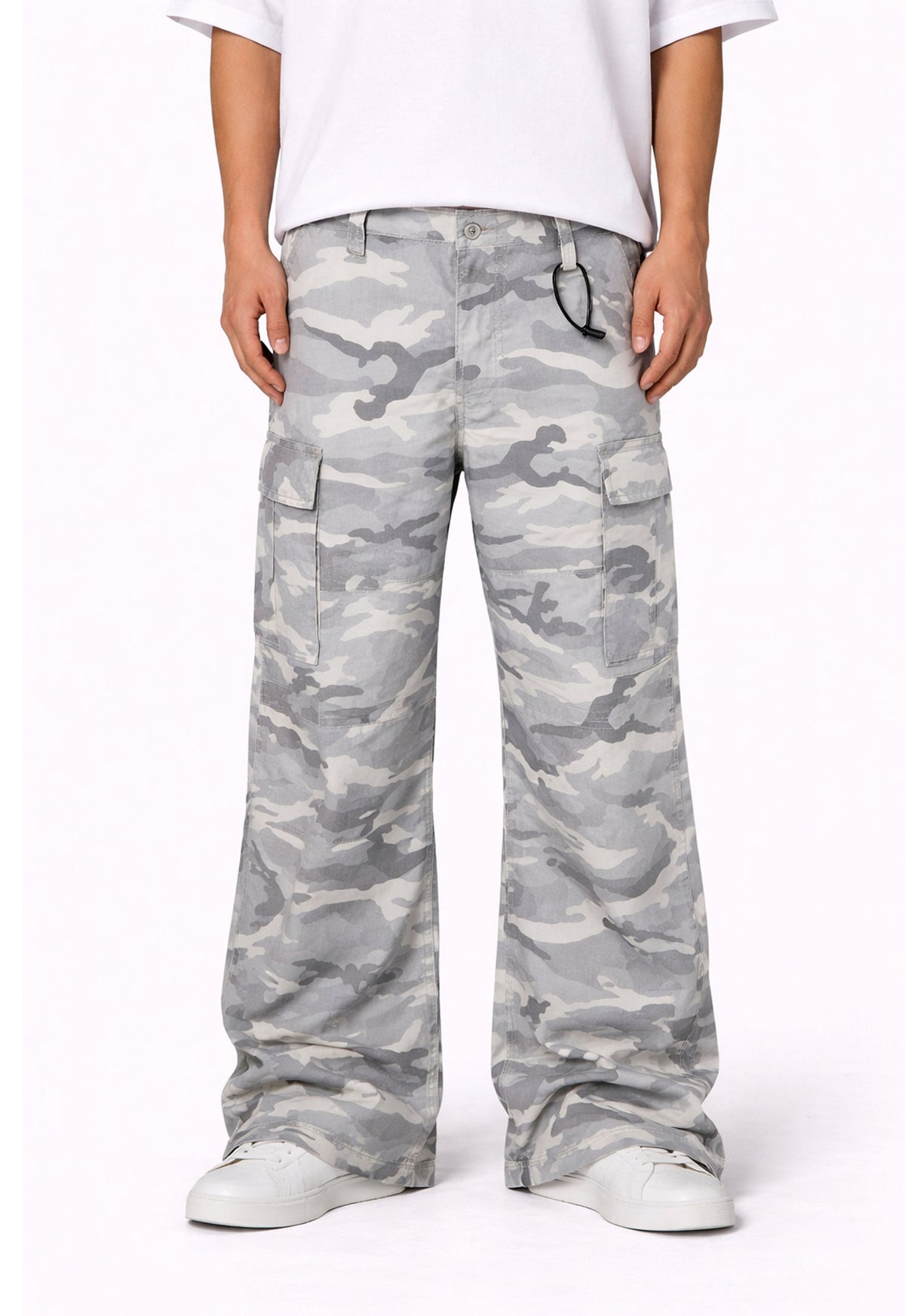 UNDEVELOPED SNOW CAMO CARGO PANTS - AVBL MRKT (2)
