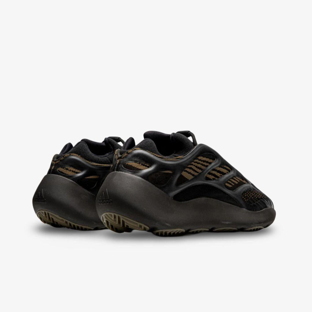 adidas Yeezy 700 V3 'Clay Brown' (2020) [GY0189] Athletic Casual Fashion Running Sports Sneakers for Unisex Adult Mens - AVBL MRKT (4)