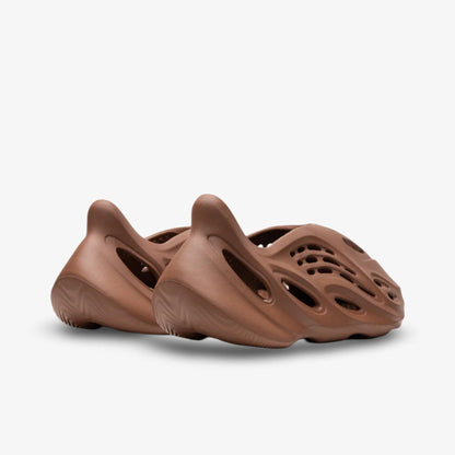 adidas Yeezy Foam Runner 'Clay Red' (2023) [HP5335] Athletic Casual Fashion Clogs Sneakers for Unisex Adult Mens - AVBL MRKT (4)